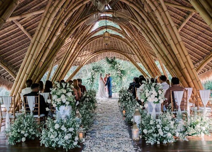 Aksari Ubud By Ini Vie Hospitality テガララン